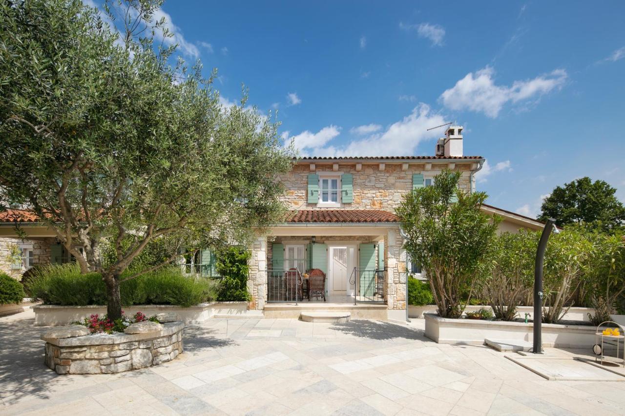 Residence Pietre D'Istria - With Private Service Burići Exteriör bild
