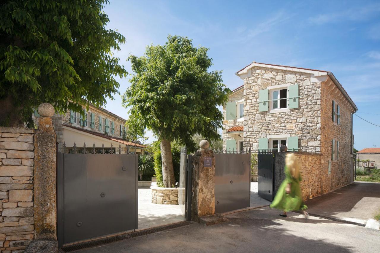 Residence Pietre D'Istria - With Private Service Burići Exteriör bild